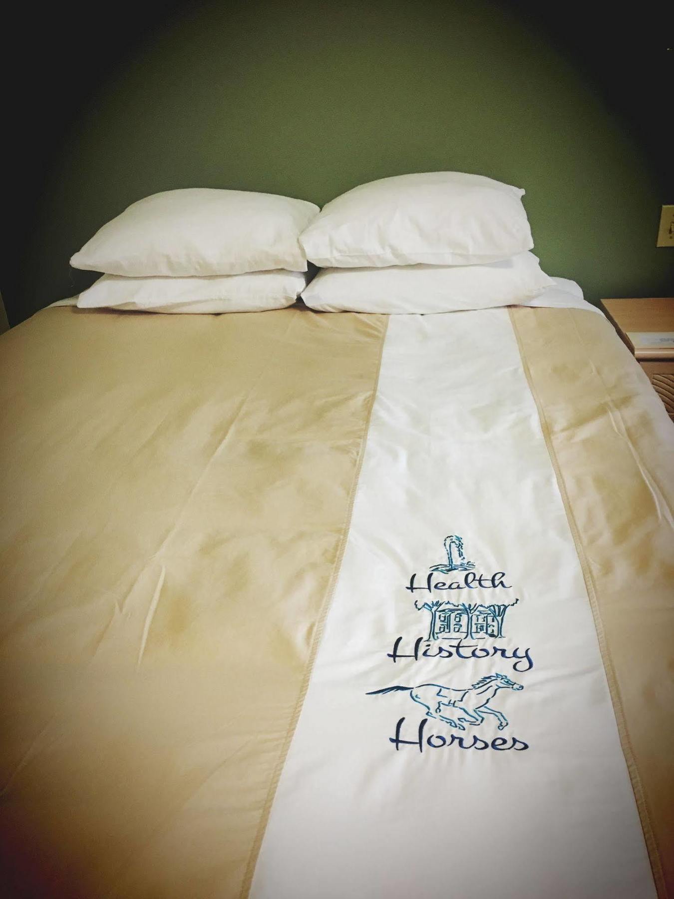 Bluebird Spa City Motor Lodge 萨拉托加斯普林斯 外观 照片