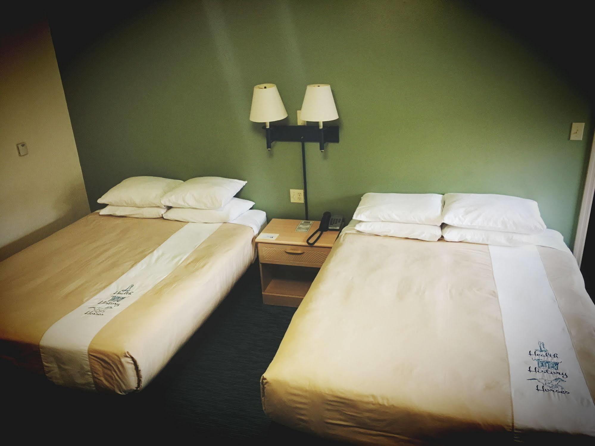 Bluebird Spa City Motor Lodge 萨拉托加斯普林斯 外观 照片