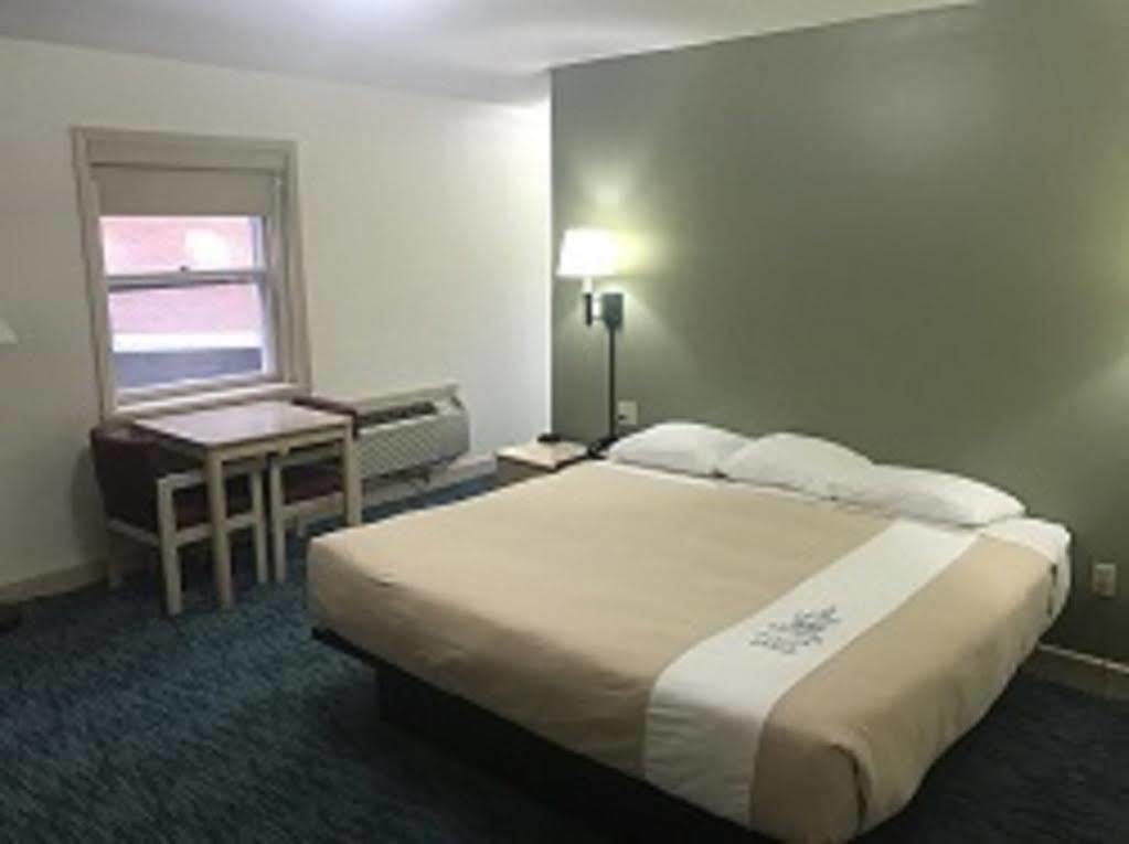 Bluebird Spa City Motor Lodge 萨拉托加斯普林斯 外观 照片
