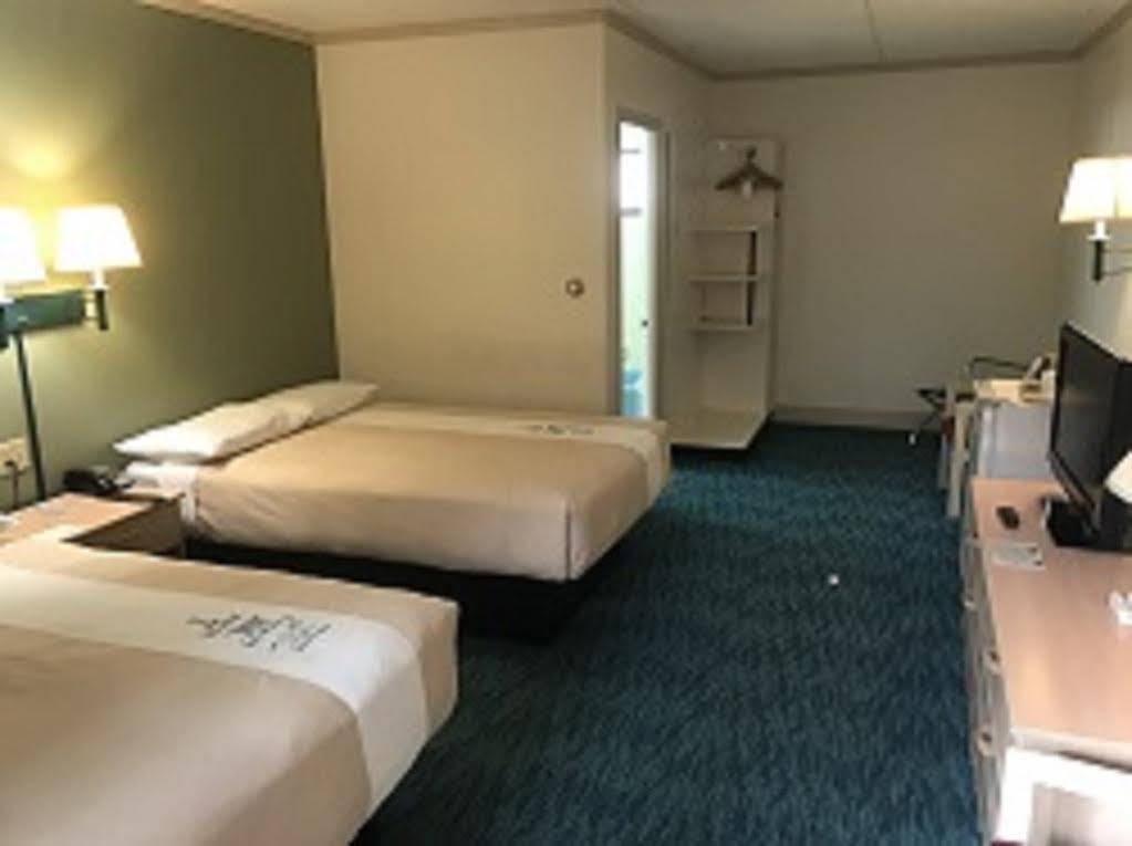 Bluebird Spa City Motor Lodge 萨拉托加斯普林斯 外观 照片