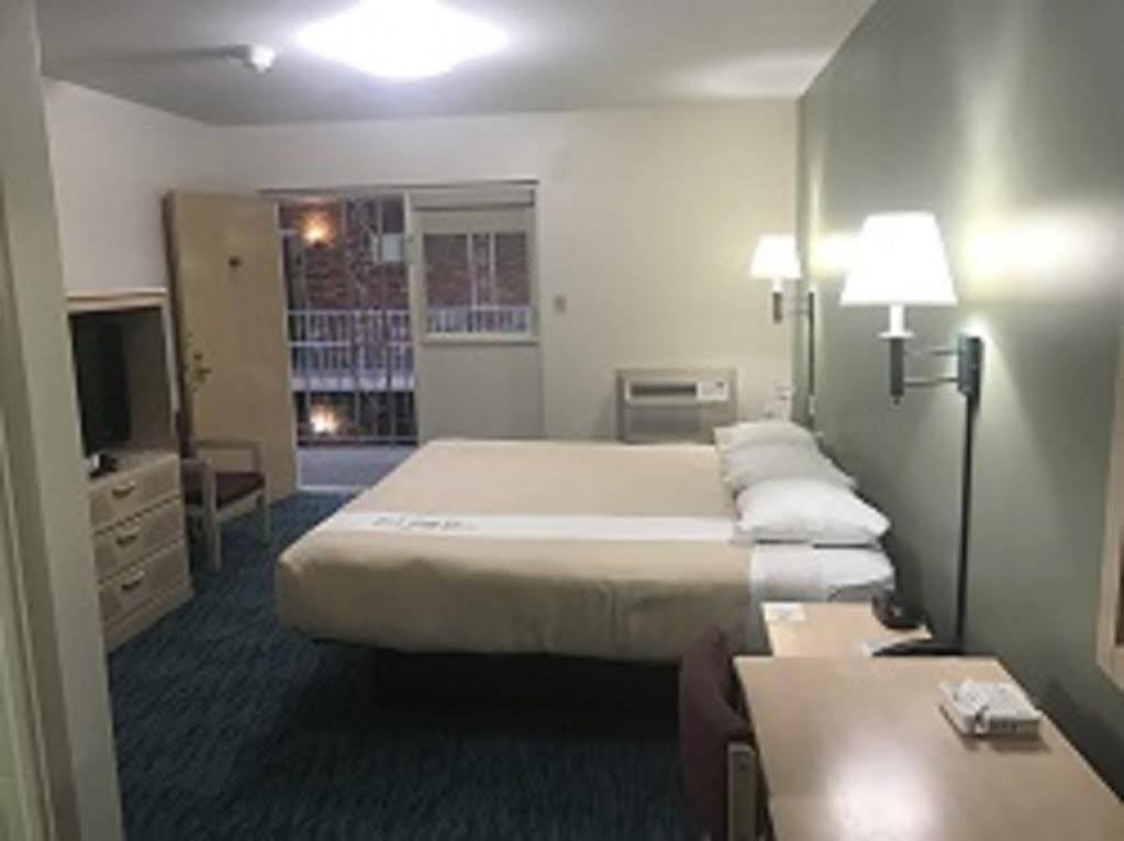 Bluebird Spa City Motor Lodge 萨拉托加斯普林斯 外观 照片